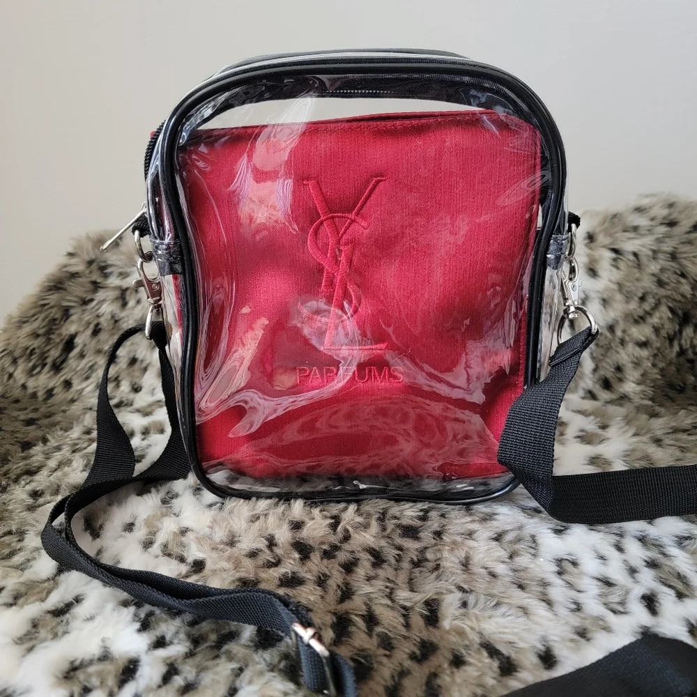 🟢Final Price!! 4pcs Bundle Of YSL parfums pouch, zipper pull & 2Libre